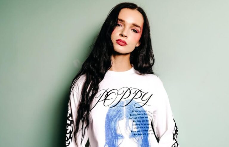 Poppy fará show solo em São Paulo