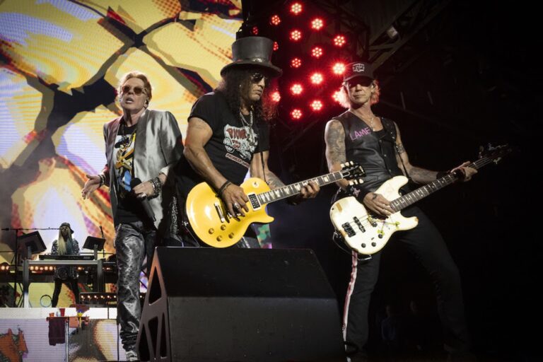 Guns N’ Roses anuncia início da venda de ingressos para turnê brasileira 2026