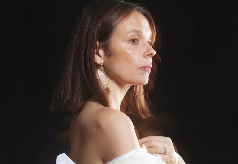 Laure Briard lança seu novo álbum, Voyage Mental e detalha seu processo criativo