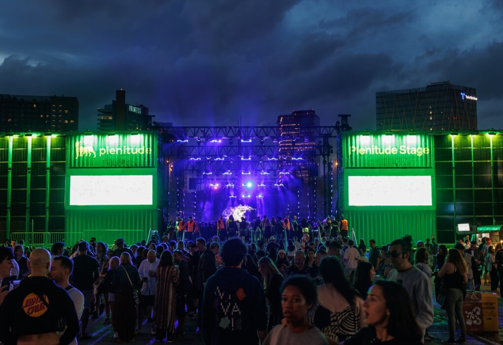 Olivia Rodrigo se destaca no Primavera Sound Barcelona com show surpresa