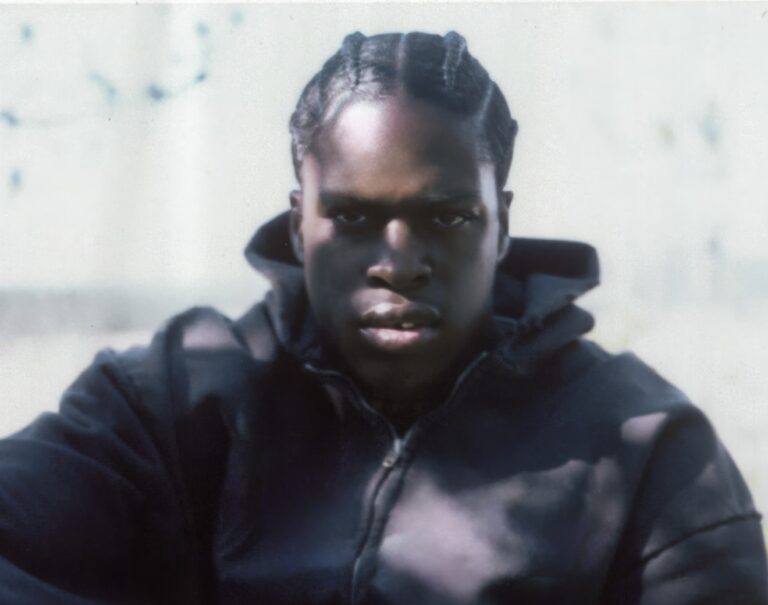 Daniel Caesar anuncia show único em São Paulo em setembro
