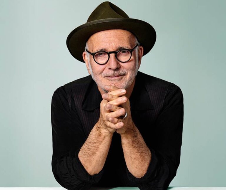 Ludovico Einaudi retorna ao Brasil em 2027 para apresentação única em São Paulo