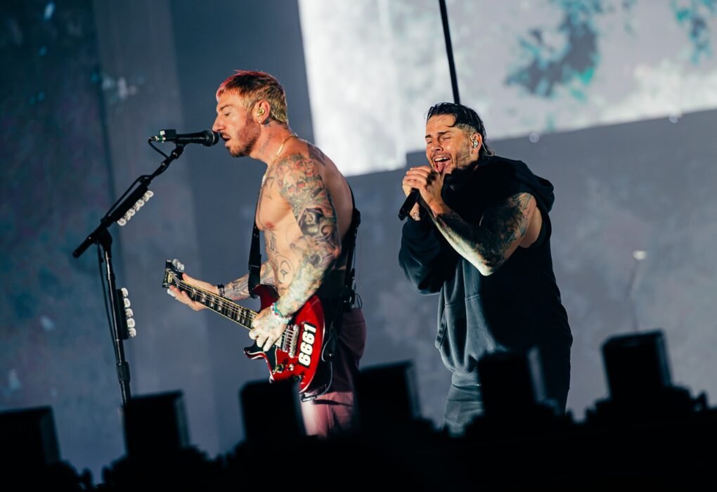 Avenged Sevenfold encerra noite do Rock in Rio com heavy metal, clássicos e espetáculo visual