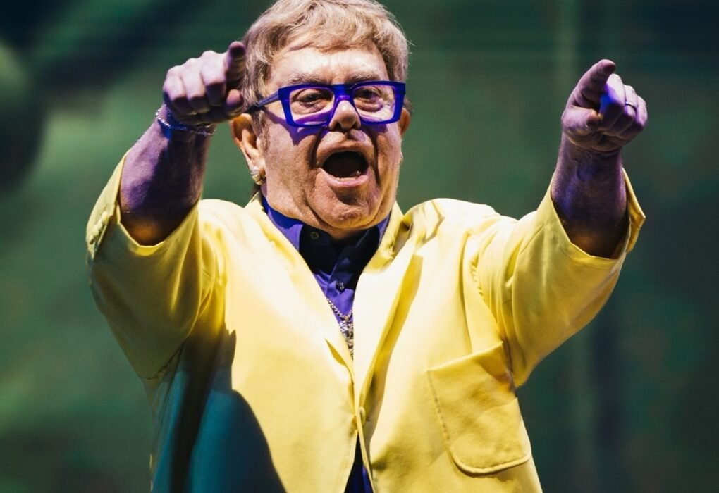 Elton John promove encontro de gerações em noite histórica no Rock in Rio 2026