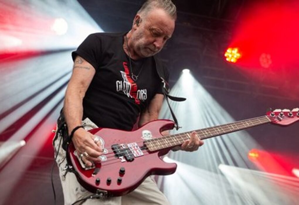 Peter Hook retorna ao Brasil em 2027 com show dedicado aos clássicos do Joy Division
